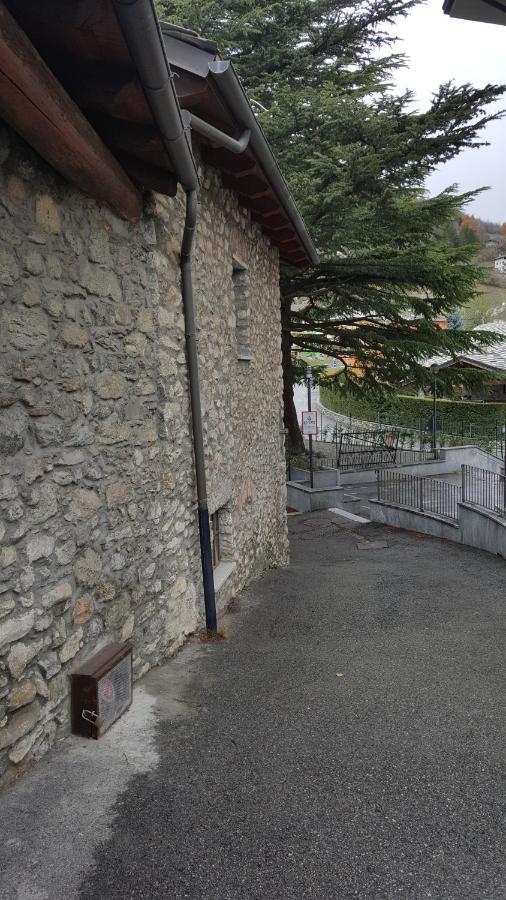 La Tour Apartment Gignod Bagian luar foto