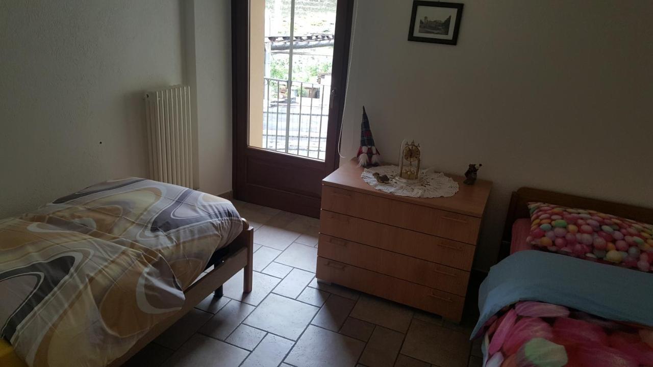 La Tour Apartment Gignod Bagian luar foto